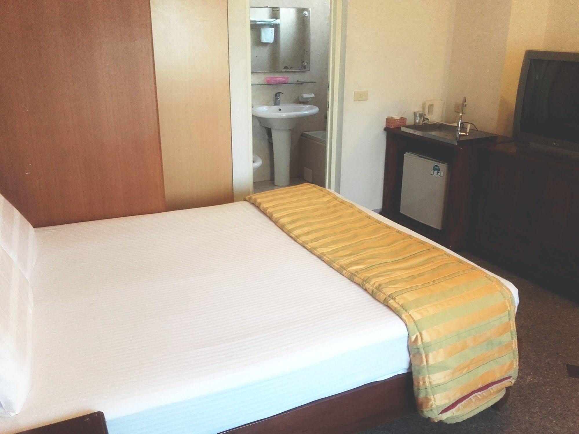 Jing Ai Hotel Luodong Εξωτερικό φωτογραφία