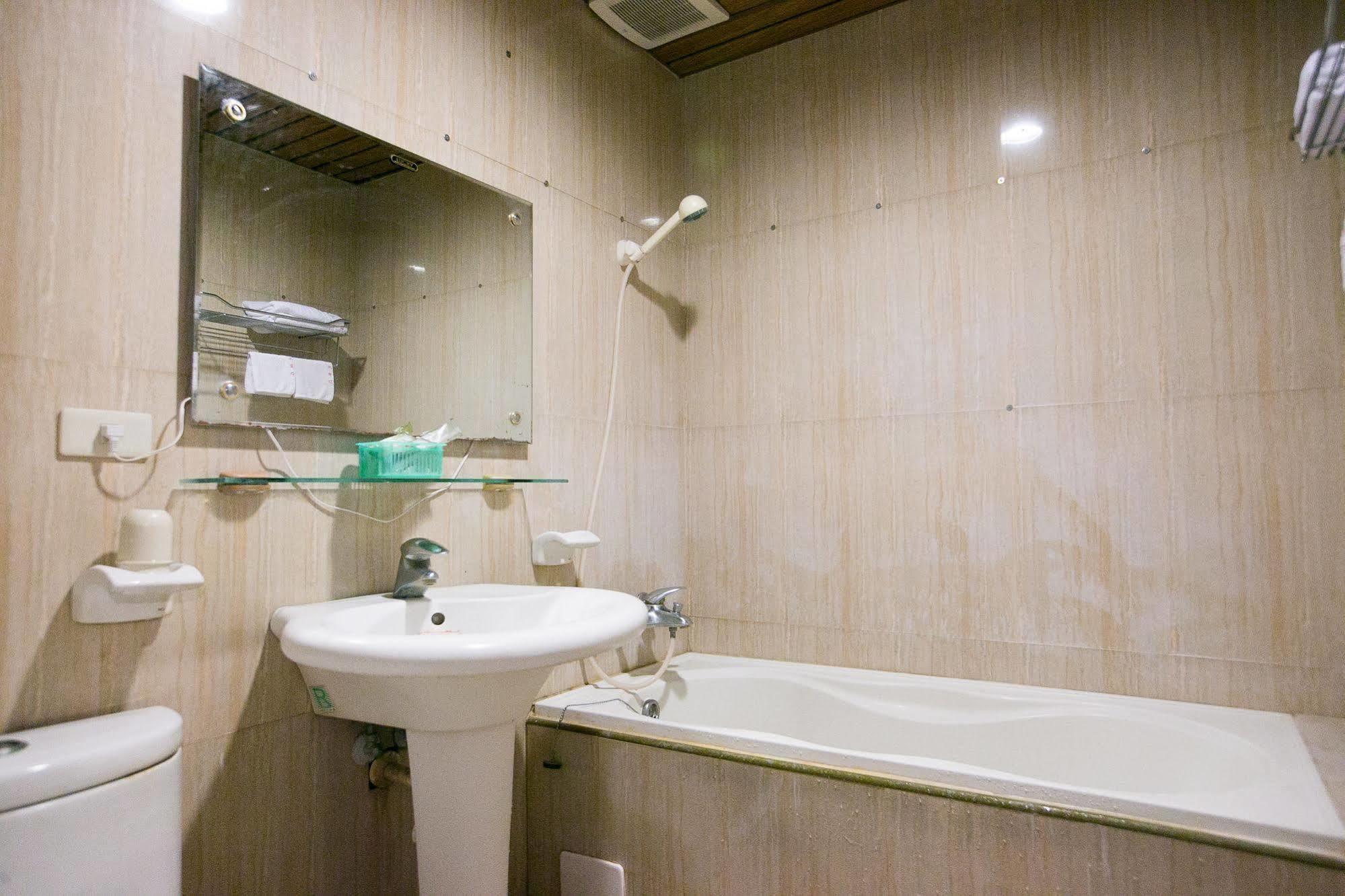 Jing Ai Hotel Luodong Εξωτερικό φωτογραφία